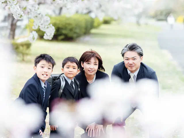 ★みんなの笑顔お任せ!★大人数もOK!公園散歩、食事会など家族写真をプロが撮影!