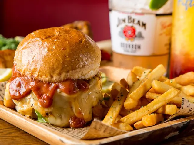 ホームページ、店舗、googleストリートビュー等の撮影を経験しております