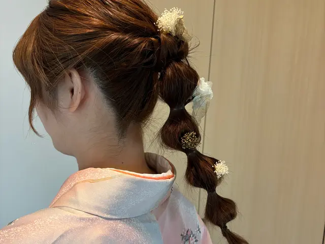 《ヘアセット込み料金です!早朝7時以前は場所により受け付け出来ない事があります》