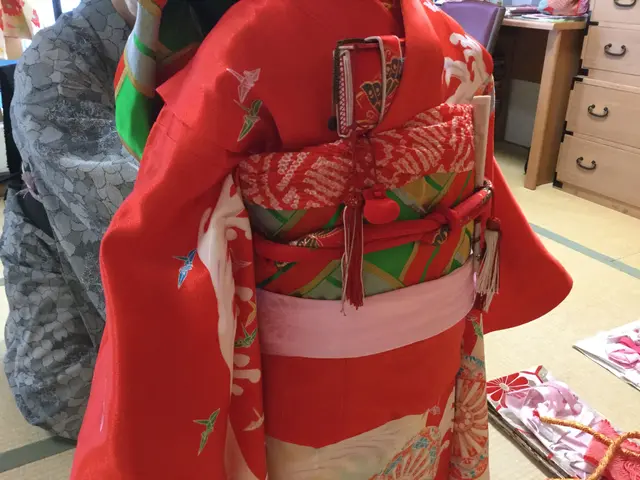 <着付け歴25年>早朝でも伺います!手早く苦しくない着付けに務めております。