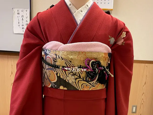 プロの技巧と柔軟な対応、業界歴7年の出張着付けサービス!