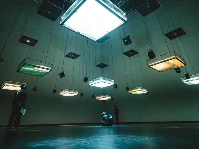 【芸大出身】大手音楽会社提携のアーティスティック撮影