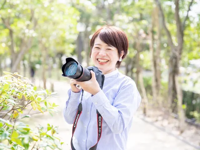 【女性プロカメラマン】写真・笑顔が苦手な人でも安心!素敵な笑顔を引き出します!