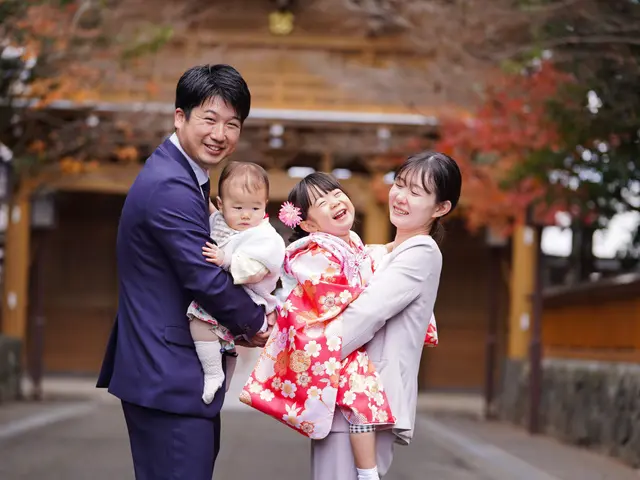 ナチュラルな笑顔を引き出すプロフォトグラファーが撮影致します。全データ渡し。