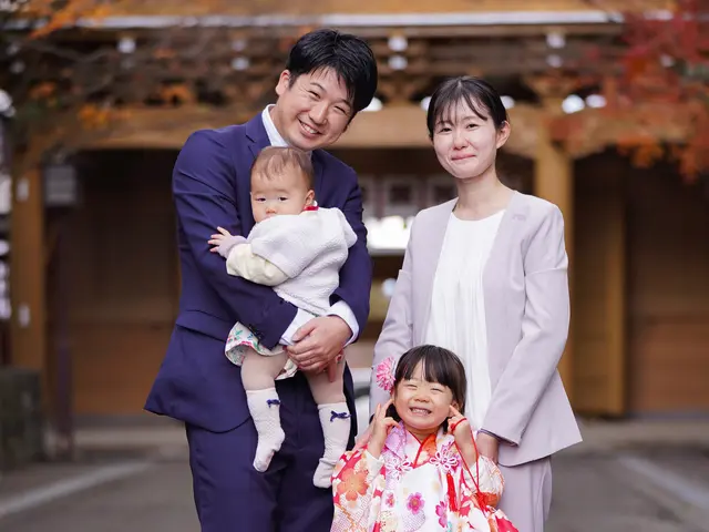 ナチュラルな笑顔を引き出すプロフォトグラファーが撮影致します。全データ渡し。