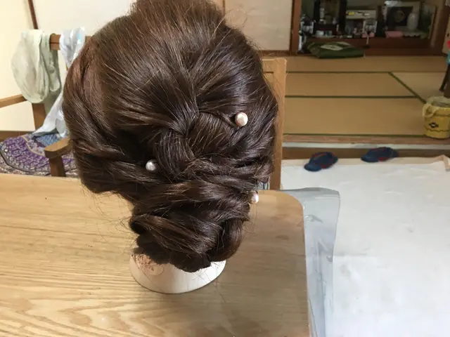 <大阪>ヘアーアレンジ込み!ベテランが着つけとヘアーセット同時に1時間で素敵に!