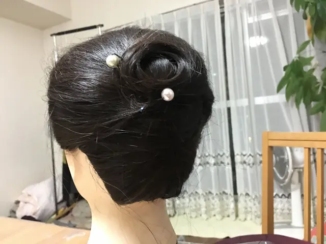 <大阪>ヘアーアレンジ込み!ベテランが着つけとヘアーセット同時に1時間で素敵に!