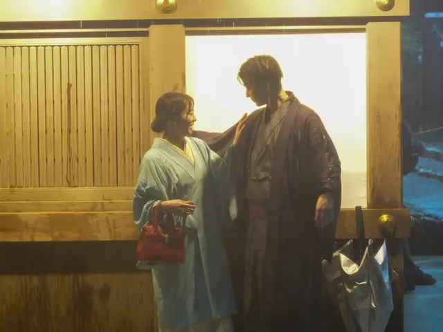 恋人・夫婦の自然な日常を撮影します|おしゃれで温かいカップルフォトをお届け