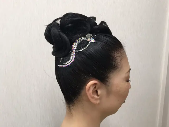 あなたの今日のお出掛けにピッタリのヘアセット、メイクをご提案し施術させて頂きます