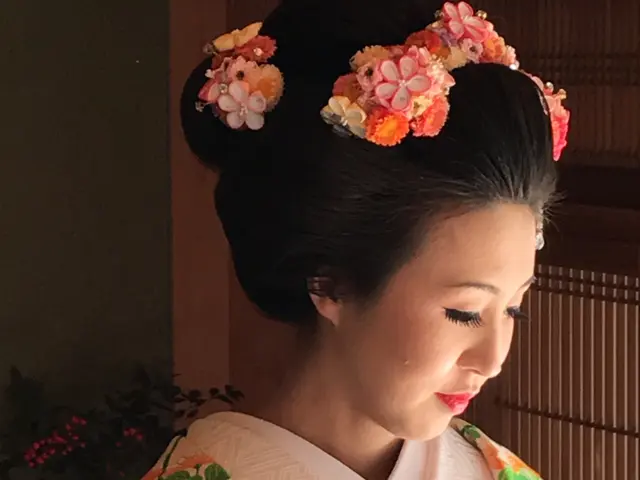 あなたの今日のお出掛けにピッタリのヘアセット、メイクをご提案し施術させて頂きます