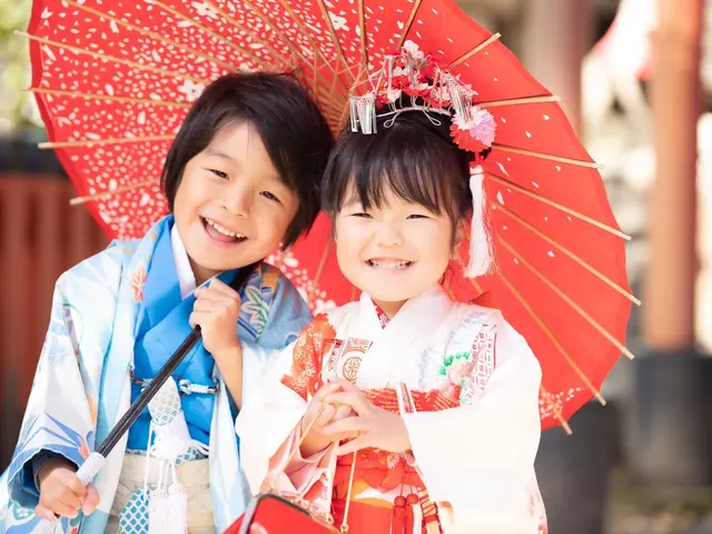 大手スタジオ経験でお子様の笑顔を引き出すお手伝い・撮影時和傘あり全てレタッチ納品