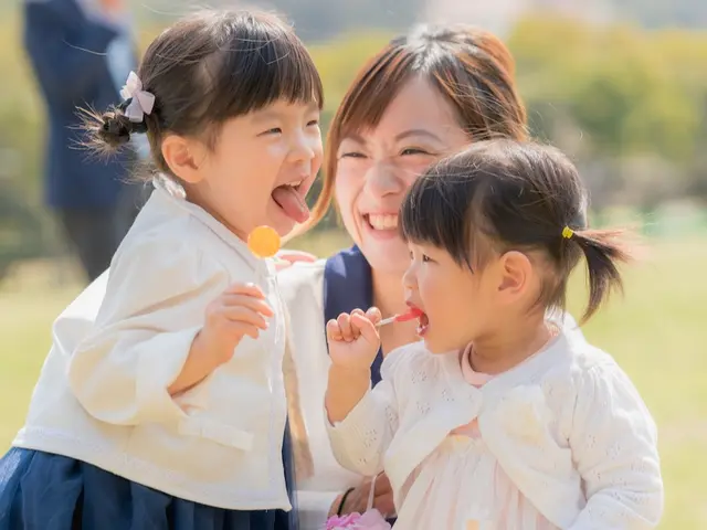 【特別な瞬間を一生の宝物に】ご家族写真や卒業・入学式の撮影は当店にお任せくだい♪