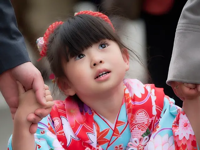 家族の笑顔を未来に残そう!ご自宅にてライティング撮影をいたします。