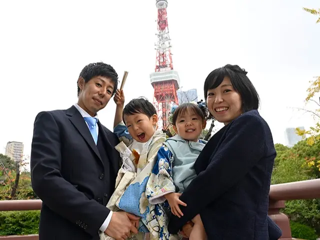 家族の笑顔を未来に残そう!ご自宅にてライティング撮影をいたします。