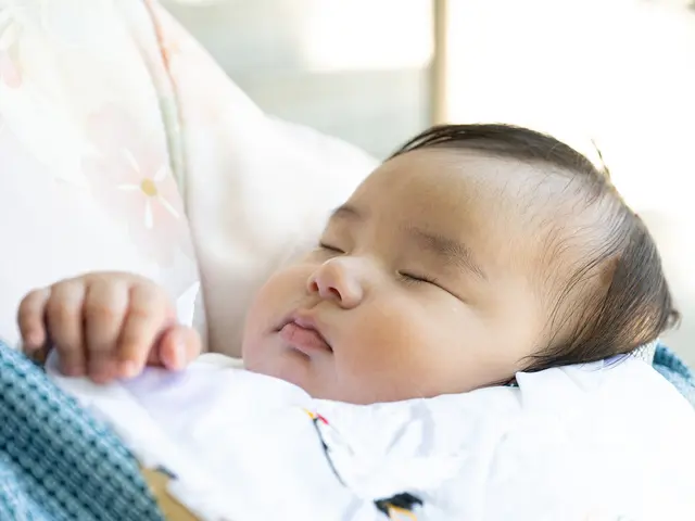 和傘や小道具を使い撮影。A4プリント3枚プレゼント(条件有)