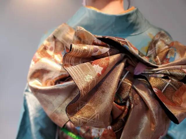 年間対応件数100件以上対応。プロのベテラン女性着付師がお伺いします。