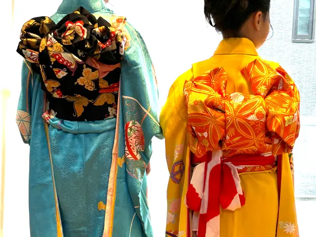 結婚式場、ホテル等での様々な着付経験を活かし”着物を楽しむ日”をお手伝いします