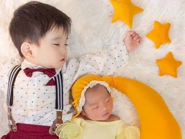 ご自宅で安心♪赤ちゃんの小さな一瞬を残す♡関西出張ニューボーン&ご家族フォト