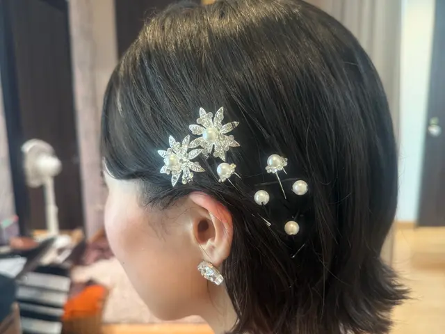 ご満足いただけるように心を込めてヘアメイクいたします。着付けも可能です。