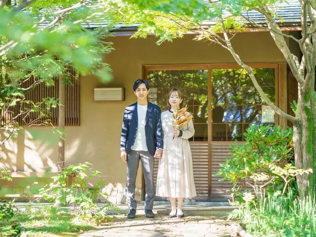 【前日・当日でも対応可能】持ち込み式場カメラマンによる高水準フォト。追加料金なし