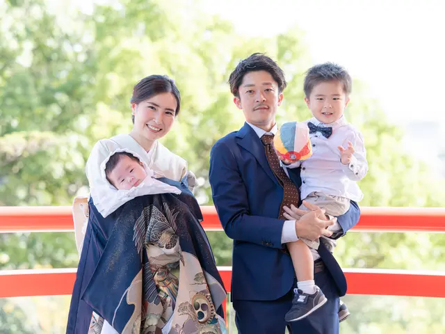 【赤ちゃんに慣れたニューボーンフォトグラファーが伺います!】お宮参り同行撮影