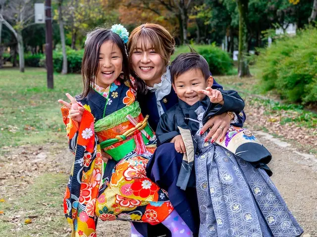 七五三用和傘、手毬のレンタル可。アクリルフォト付き個別撮影!