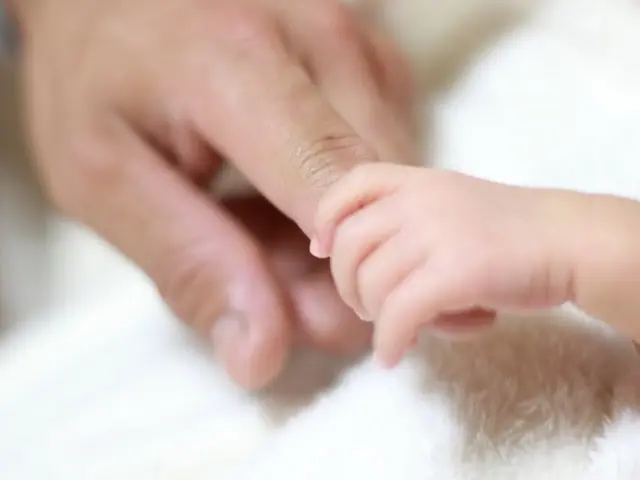 ご家族さまの雰囲気をお写真に込めてお撮りします。女性カメラマンが全行程を担当◎