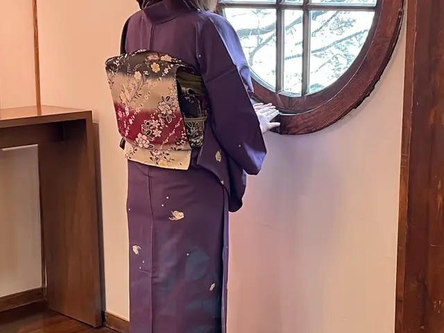 ☆年間で着物の活動を行う現役着付師です☆七五三、訪問着、結婚式の着付け承り中!