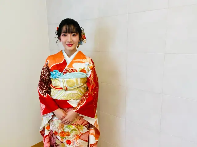 【出張着付けヘアメイク専門美容】着付けとヘアセット込みの金額です。