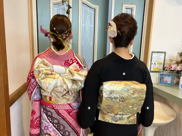 サロンにご来店頂く必要なくどこにでも出張承ります。お一人様〜多人数承ります。