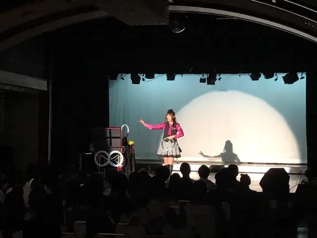 【人気急上昇中!】企業様パーティ、キッズショーで大人気の女性マジシャン♪