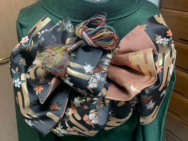 着物歴30年。着物好きが綺麗で丁寧に、お着付けします。