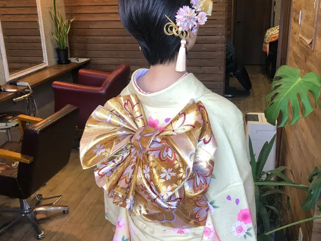 ご予約はお早めに✿ハレの日のお支度はご自宅でできます。冠婚葬祭、早朝承ります✰