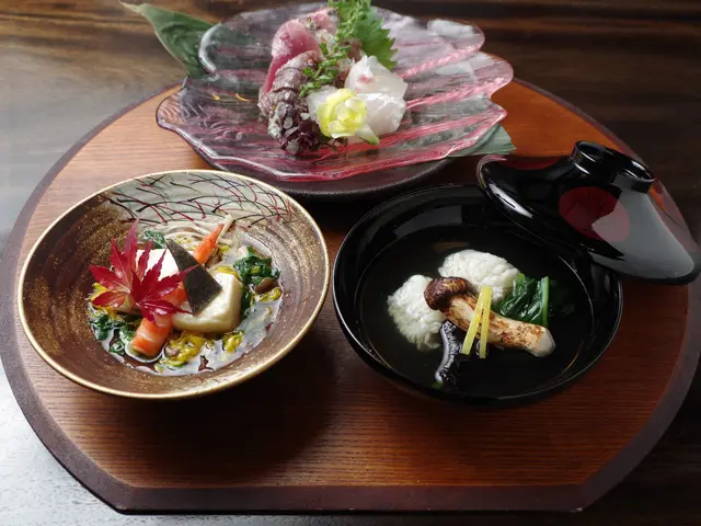 料理・店舗などを1時間以内で撮影、カット数に制限なし。お急ぎなら翌日納品可
