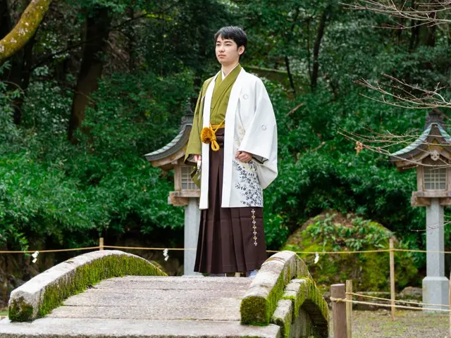 《出張着付け万葉》着付けのみです!七五三、結婚式等、ご予約はお早めに(*^^*)