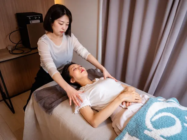 【フォトマスター文部科学省後援】72時間以内に色相.彩度.明度.調整納品致します