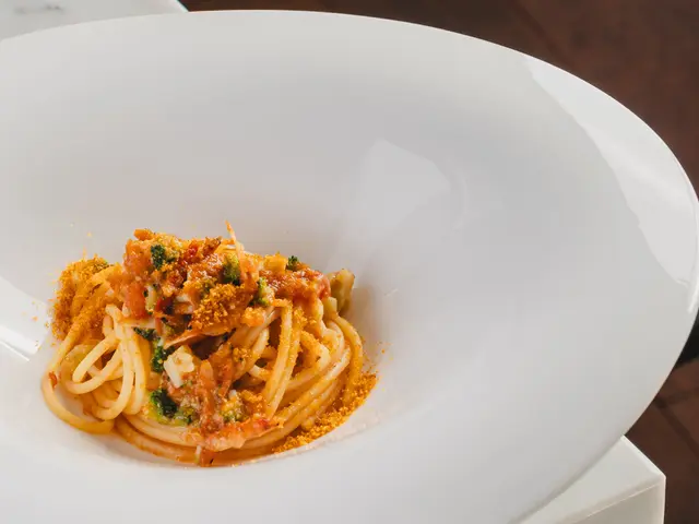 フランス料理の出張料理人 お皿、カトラリー,テーブルクロス無料でお貸出可能です