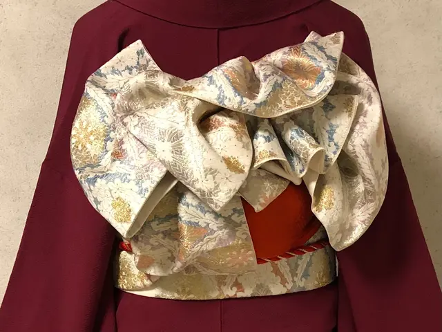 【着付け資格あり】☆着崩れしない美しい着付けを(時間エリア相談可)