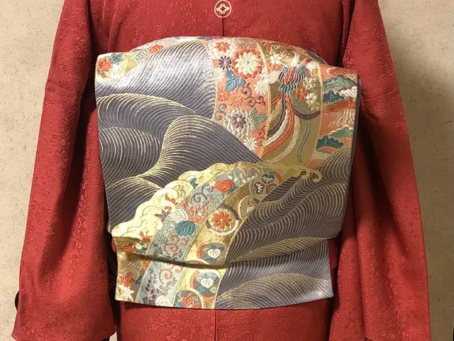 【着付け資格あり】☆着崩れしない美しい着付けを(時間エリア相談可)