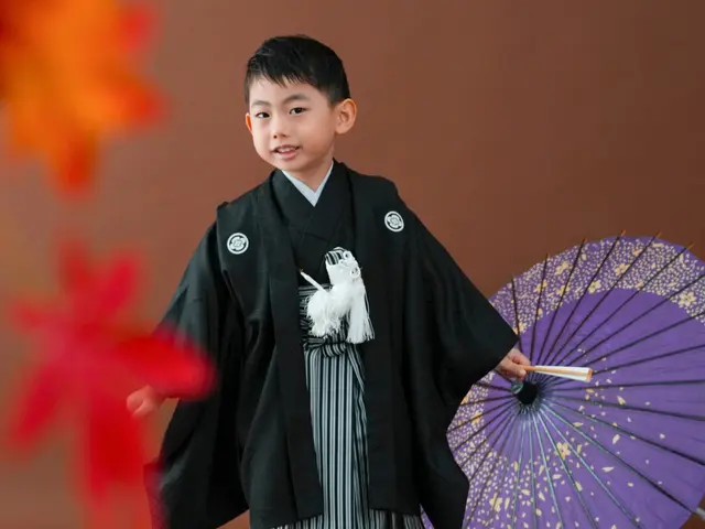 七五三平日割引キャンペーン即日納品、ロケ撮影経験豊富◎和傘扇子小物無料貸出あり◎