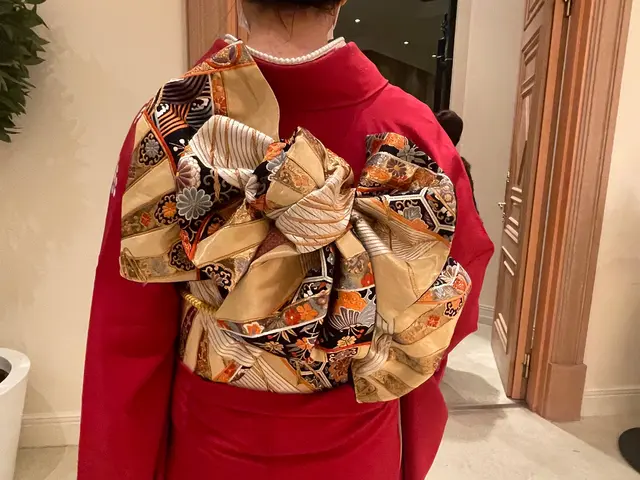 綺麗な着姿でお客様を笑顔にして差し上げます。是非ご用命くださいませ。