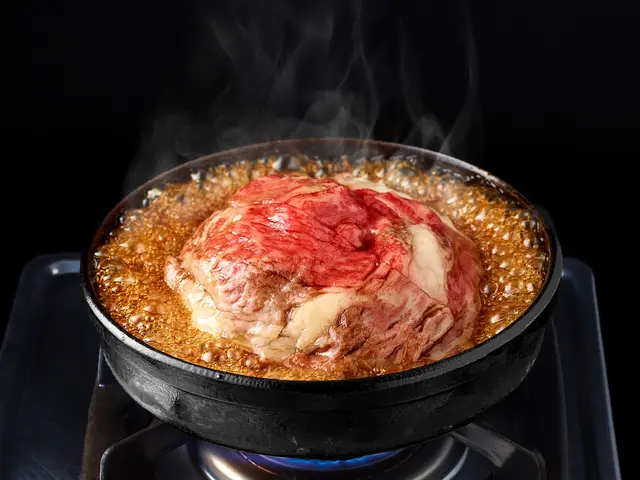 【料理専門カメラマン】海外の様なドラマチックで洗練された写真をお届けいたします。