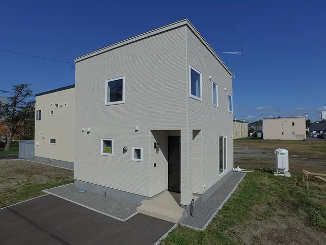 【20年の実績】一般建築撮影から空撮を活用しての建築撮影をいたします。