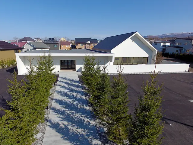 【20年の実績】一般建築撮影から空撮を活用しての建築撮影をいたします。