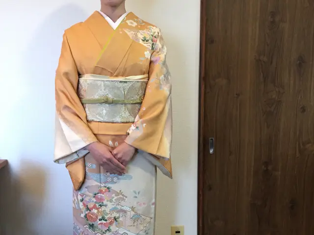 早朝着付けもご相談下さい。お子様も見ながらご自身のお支度、お時間も節約できます。