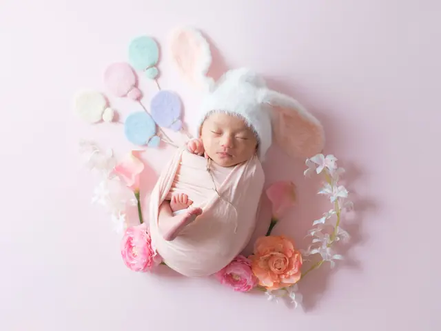 【大切な赤ちゃんの誕生を記念して】セルフでは撮れないニューボーンフォトをお届け