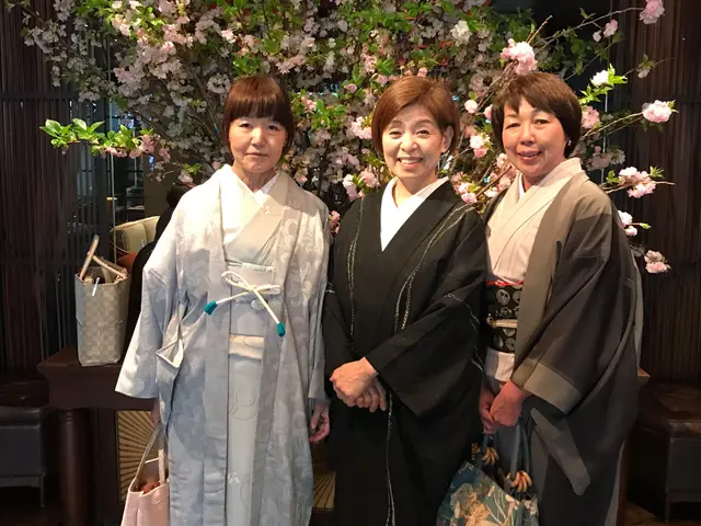 【経歴20年以上!】着付け全般承ります◎営業時間外もご要望お聞きします♪
