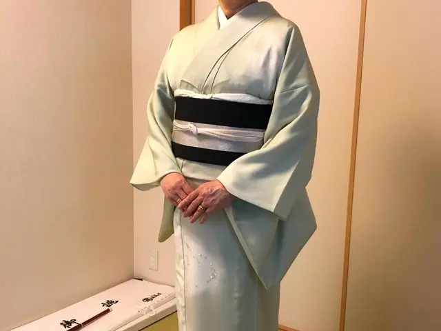 美容歴20 年以上の経験豊富な実績、心地よい着付けで特別な日を演出!