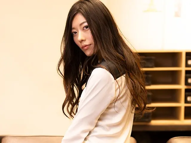 【国家資格あり】カメラと美容のプロが、撮影時のヘアメイクのお直しを無料でご提供。