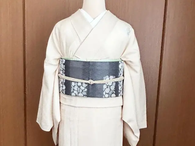 ヘアセットは店舗のサービスよりご予約を《¥6,600》お願いいたします